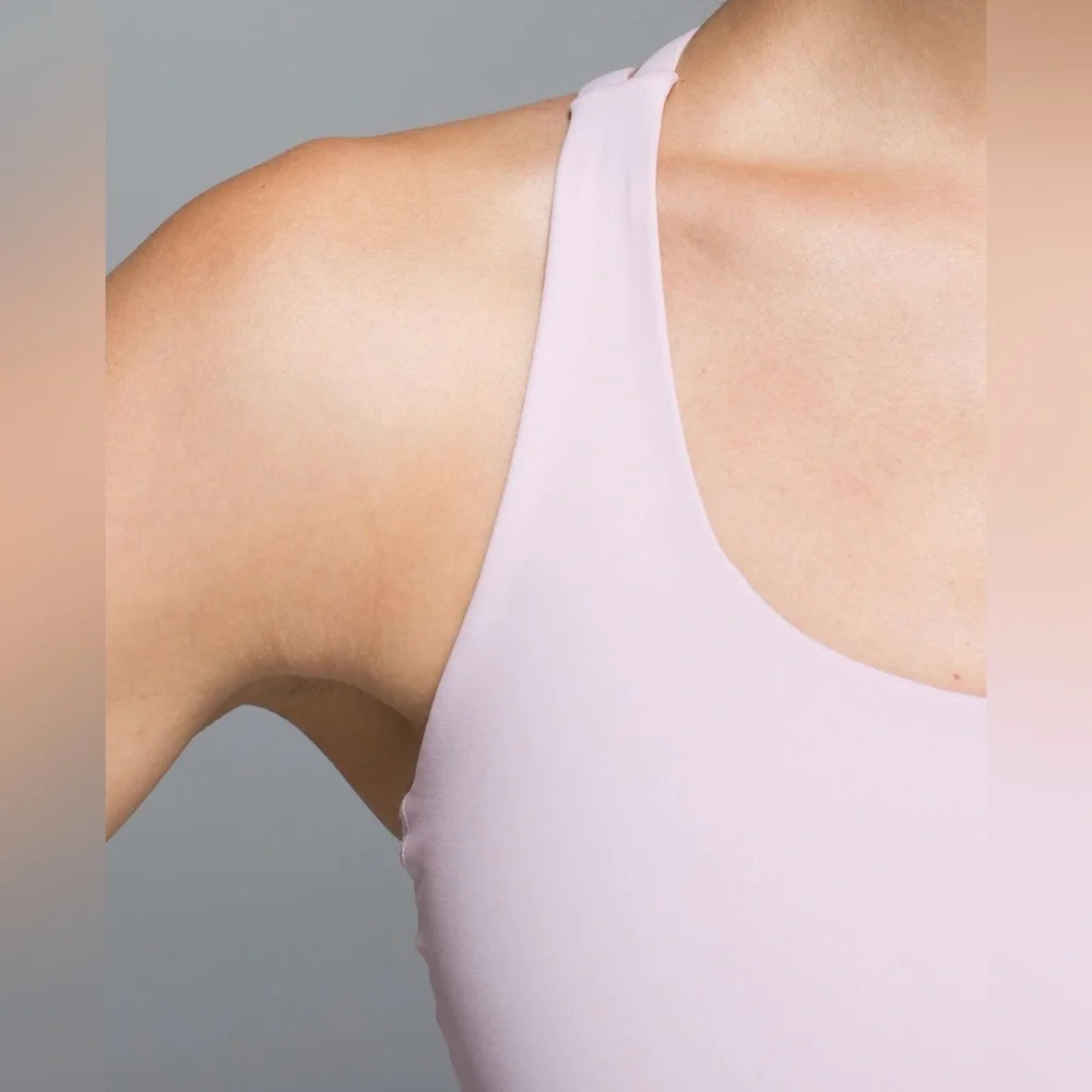 Lululemon Energy Bra Medium Support Luxtreme Neutral Blush Strappy Back Size 8